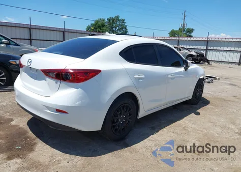 2018 Mazda Mazda3 Sport из США, поврежденный, VIN 3MZBN1U70JM249689